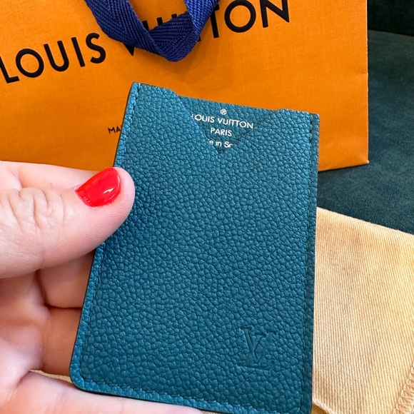 Louis Vuitton Accessories - New never used card holder